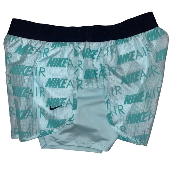 SOLD***Nike Air Womens 2 in 1 Running Shorts - Picture 3 of 3